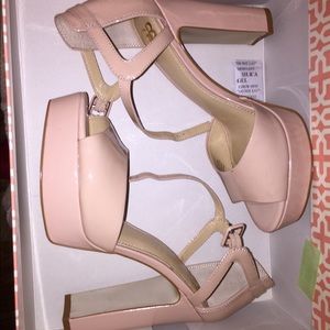 ‼️ Gianni Bini heels ‼️